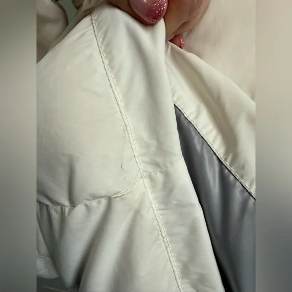 NWT Canada Goose Aurora Parka Size L in Northstar White - Picture 12 of 15